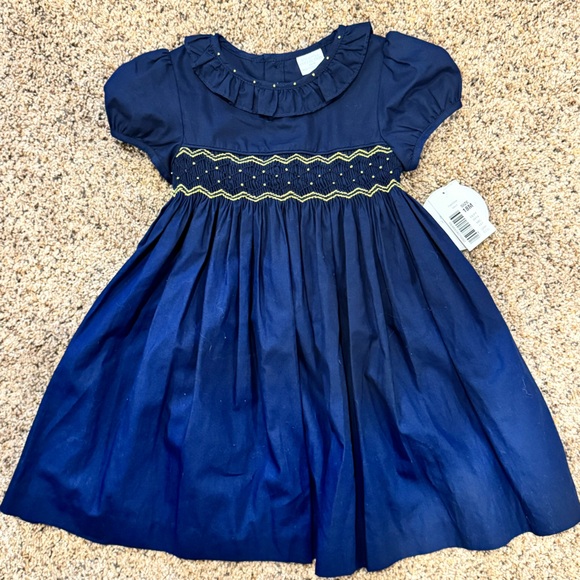 Edgehill Collection for Dillards Smocked Navy Blue Short Sleeve